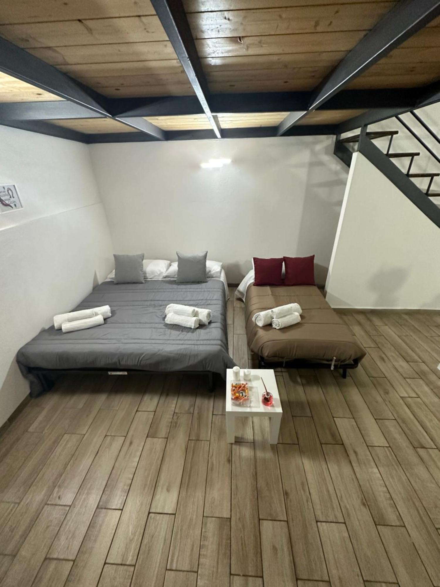 那不勒斯Aurora House公寓 外观 照片
