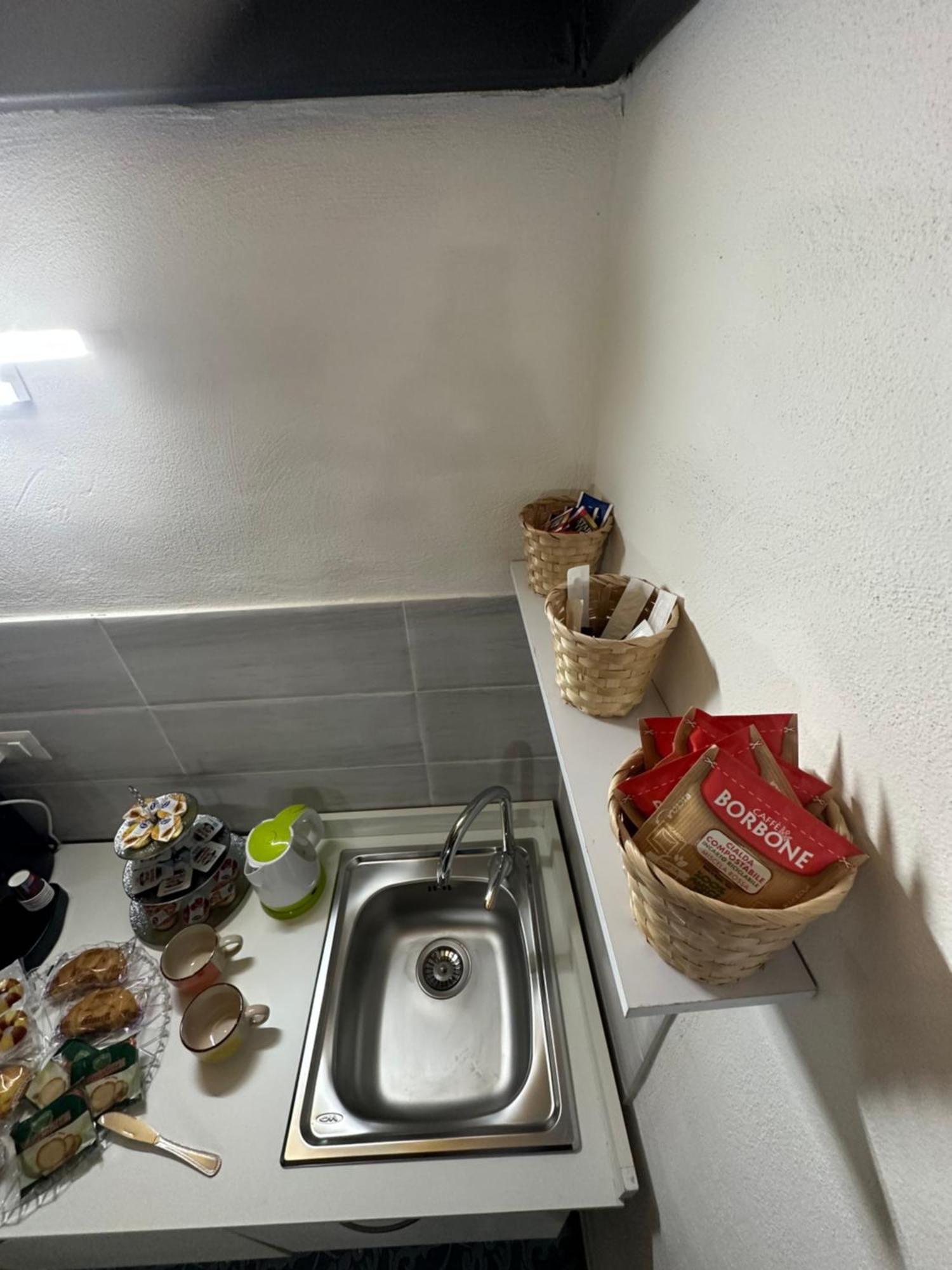 那不勒斯Aurora House公寓 外观 照片